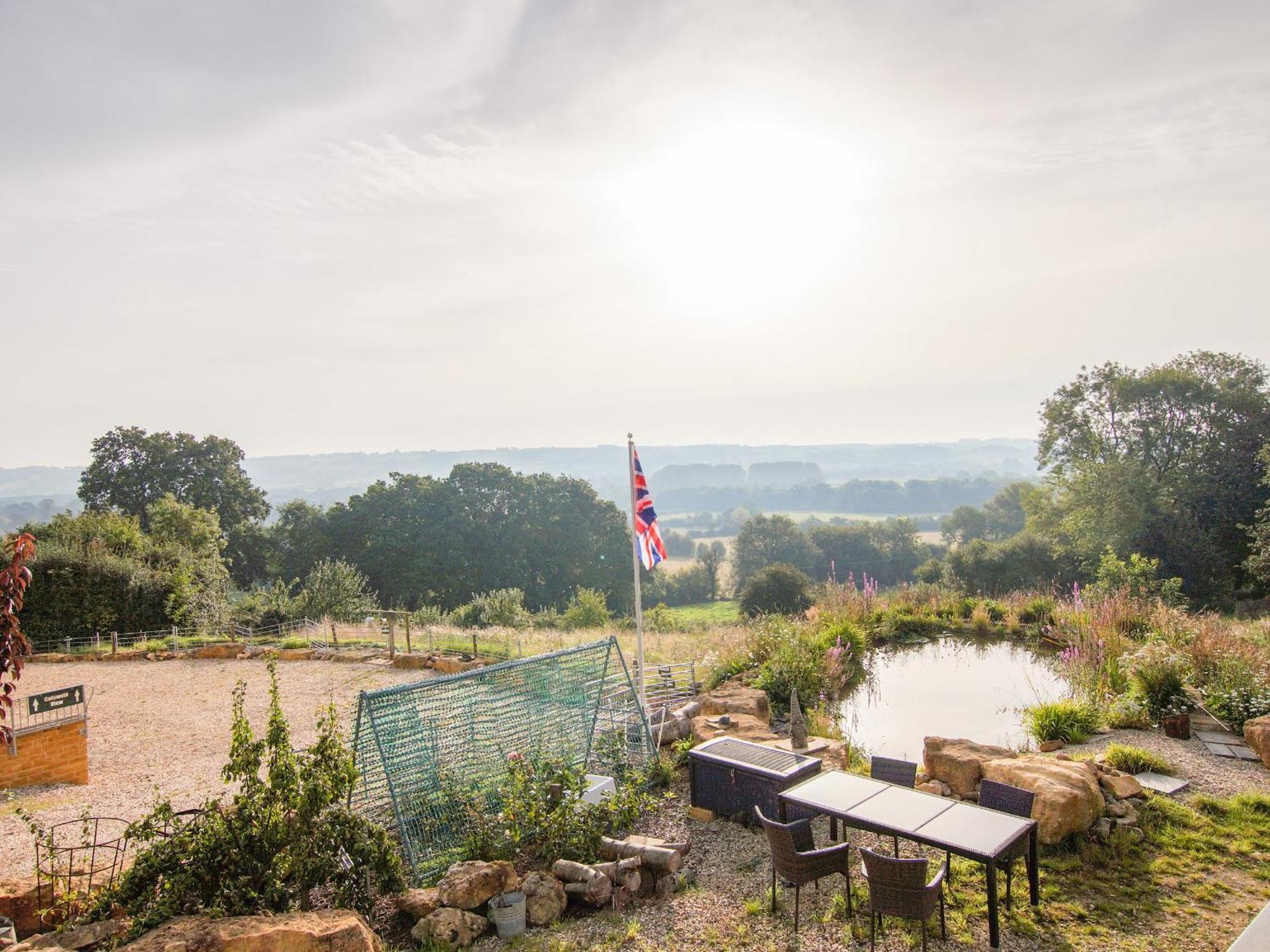 Beautiful Cotswold View Apartman Bourton-on-the-Water Kültér fotó