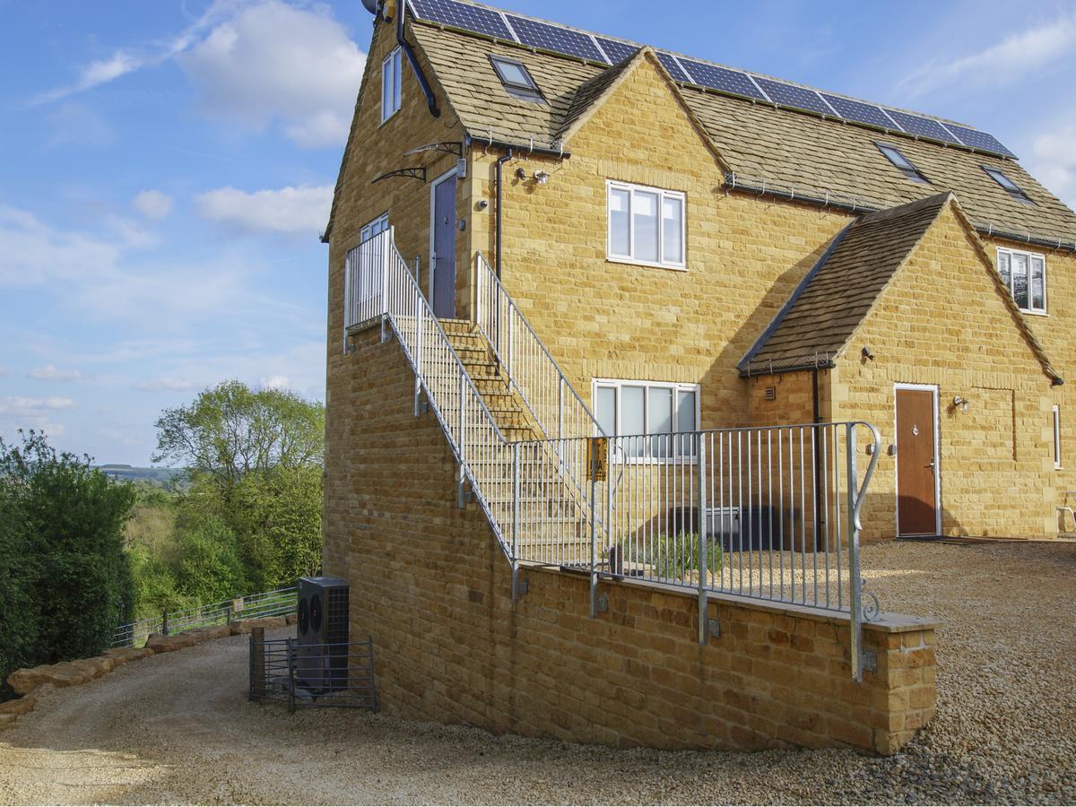 Beautiful Cotswold View Apartman Bourton-on-the-Water Kültér fotó