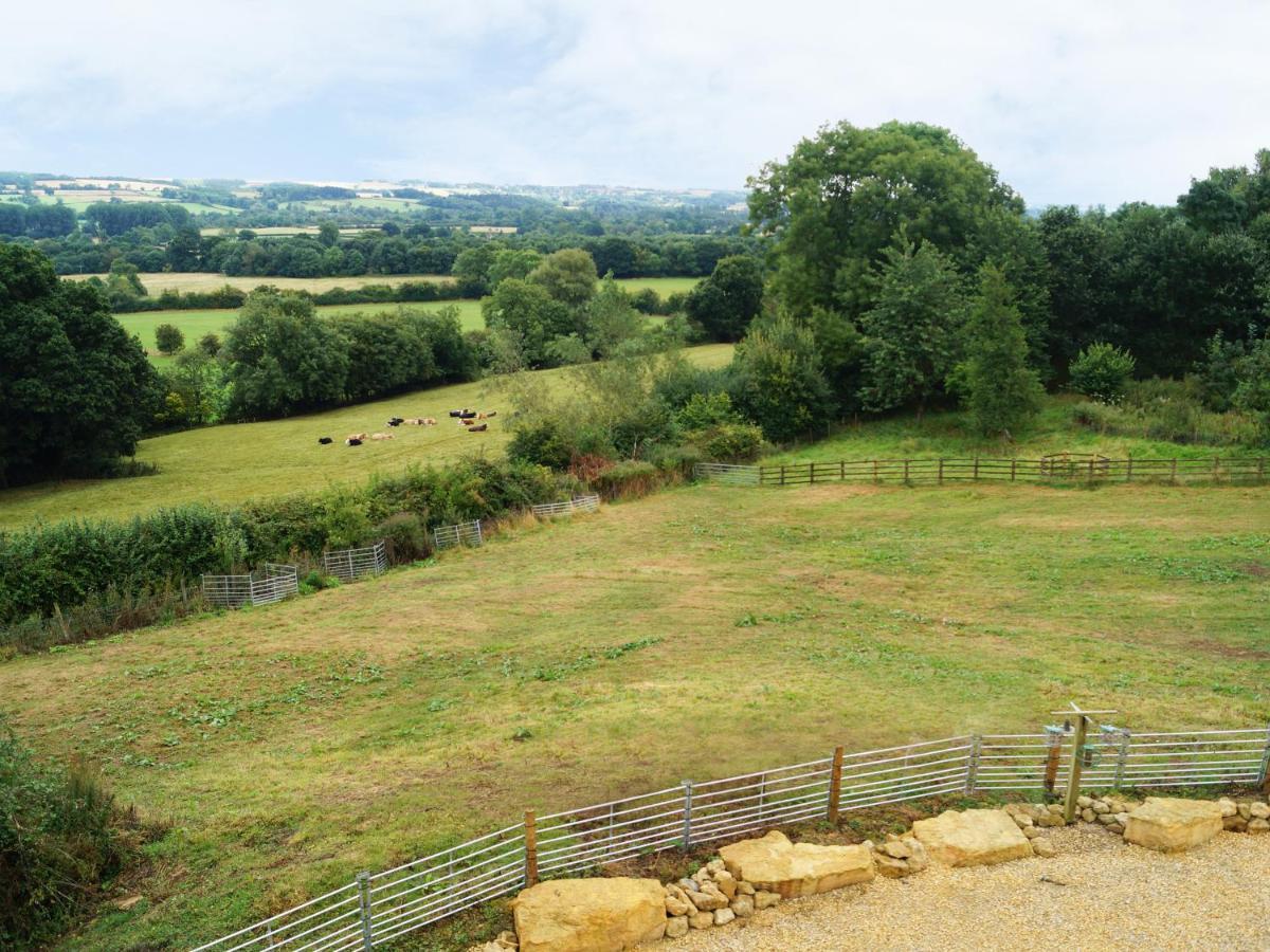 Beautiful Cotswold View Apartman Bourton-on-the-Water Kültér fotó